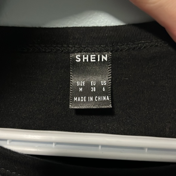 Black t-shirt - Picture 3 of 3